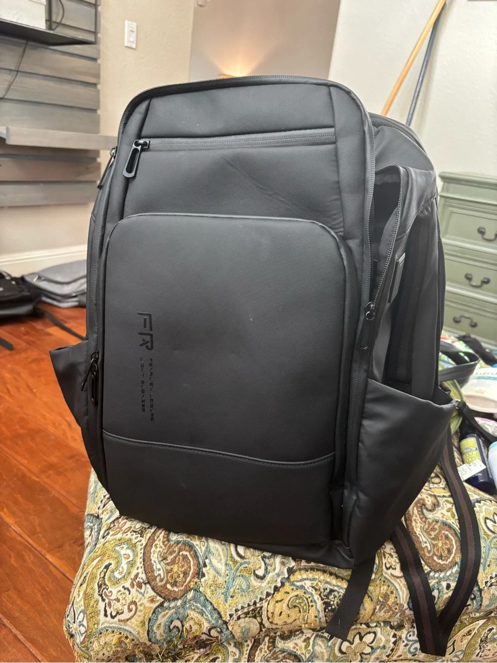 Fenruien Expandable Light Weight Laptop backpack. large